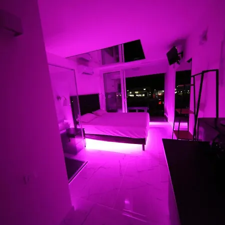 Lägenhet Indecent *